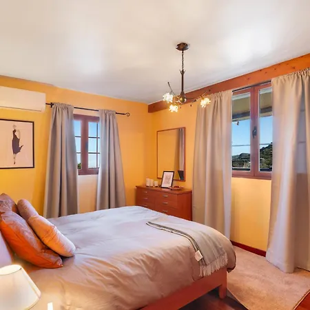 Villa Eden El Castillejo Vacacional Arbejales